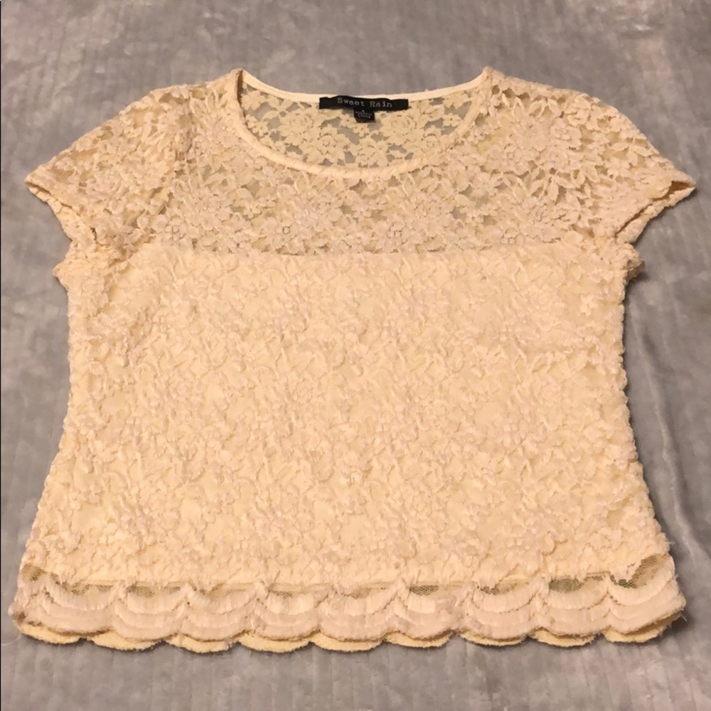 Ivory/Creamish lace top. Size Small